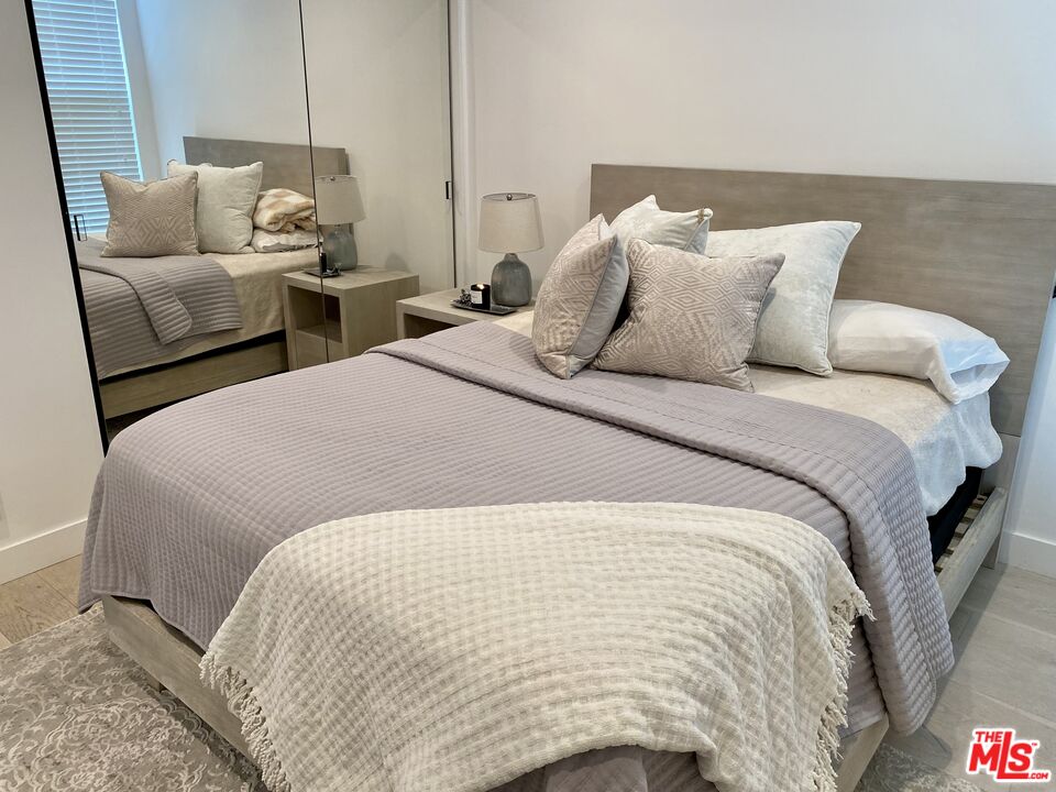 23901 Civic Center Way Unit: 114