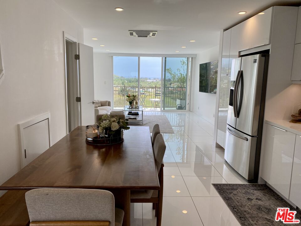 23901 Civic Center Way Unit: 114