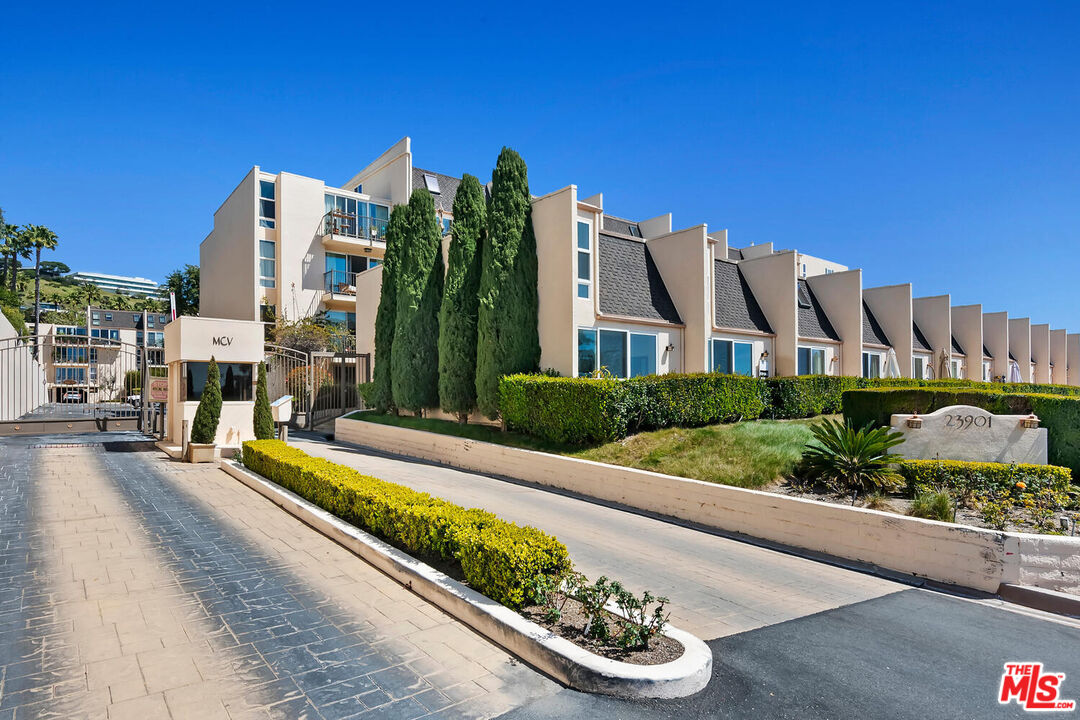 23901 Civic Center Way Unit: 114