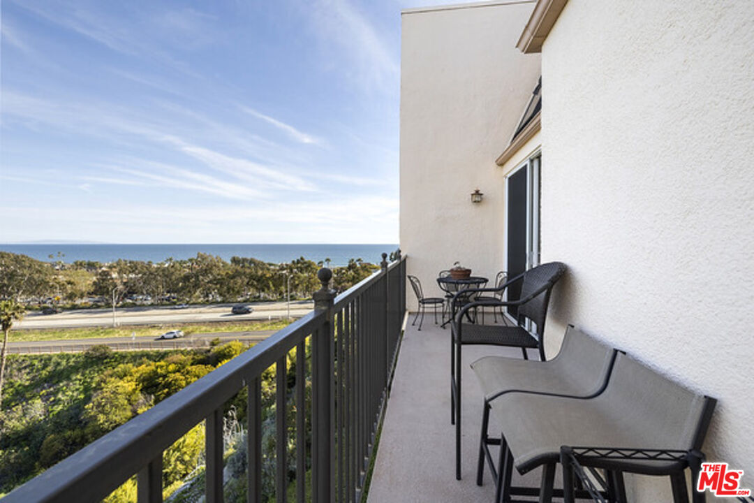 23901 Civic Center Way Unit: 372