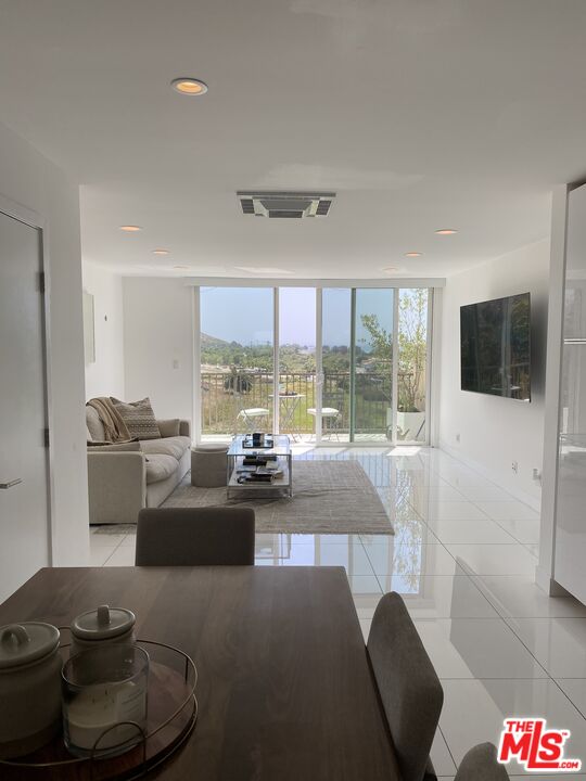 23901 Civic Center Way Unit: 114