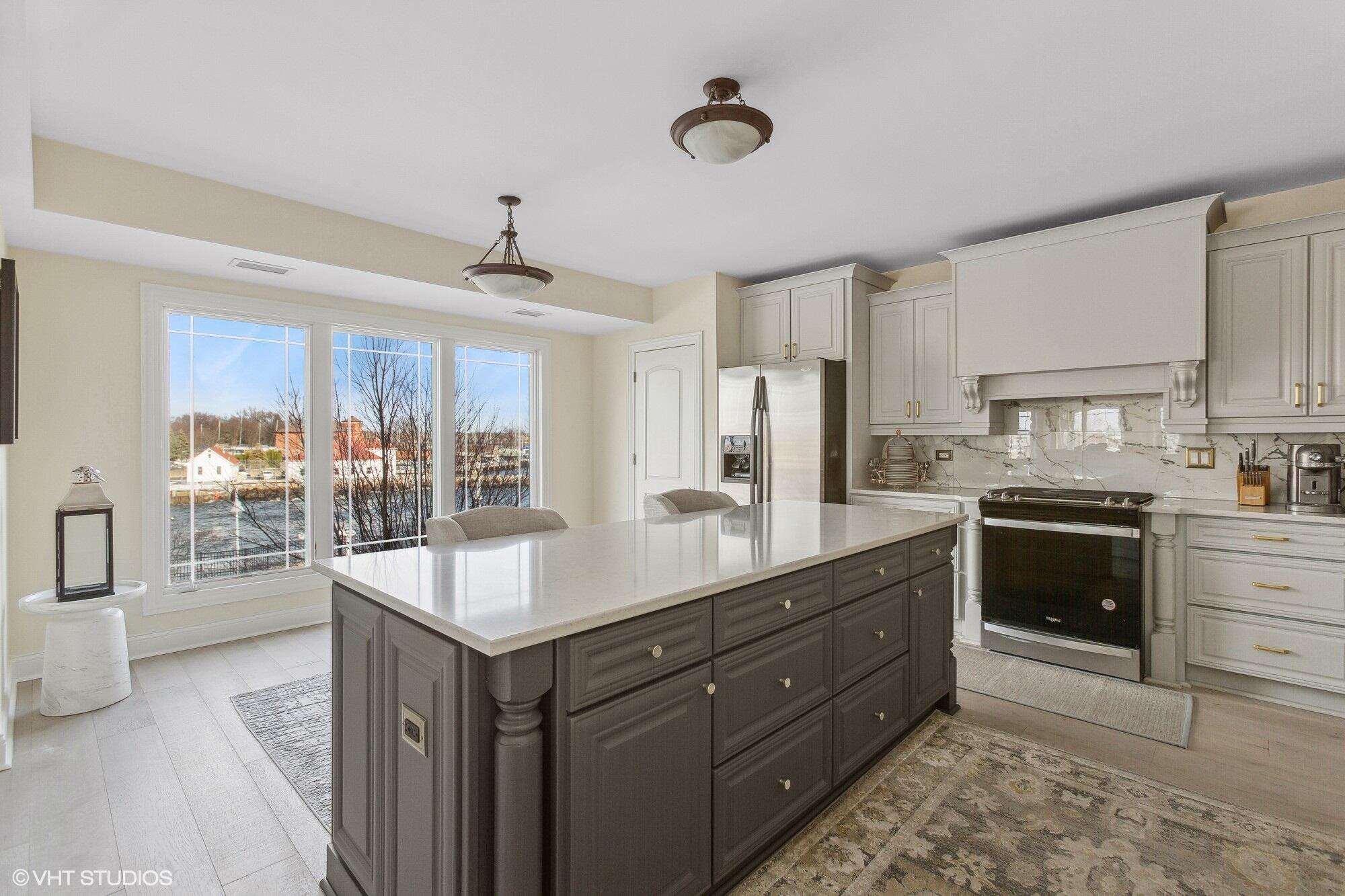 200 Lake Street, 3B, St. Joseph Unit: 3B