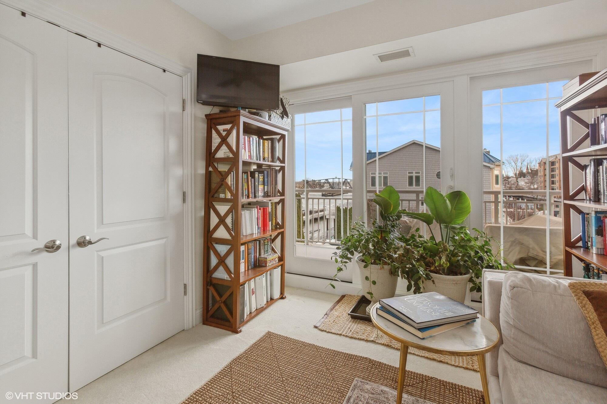 200 Lake Street, 3B, St. Joseph Unit: 3B