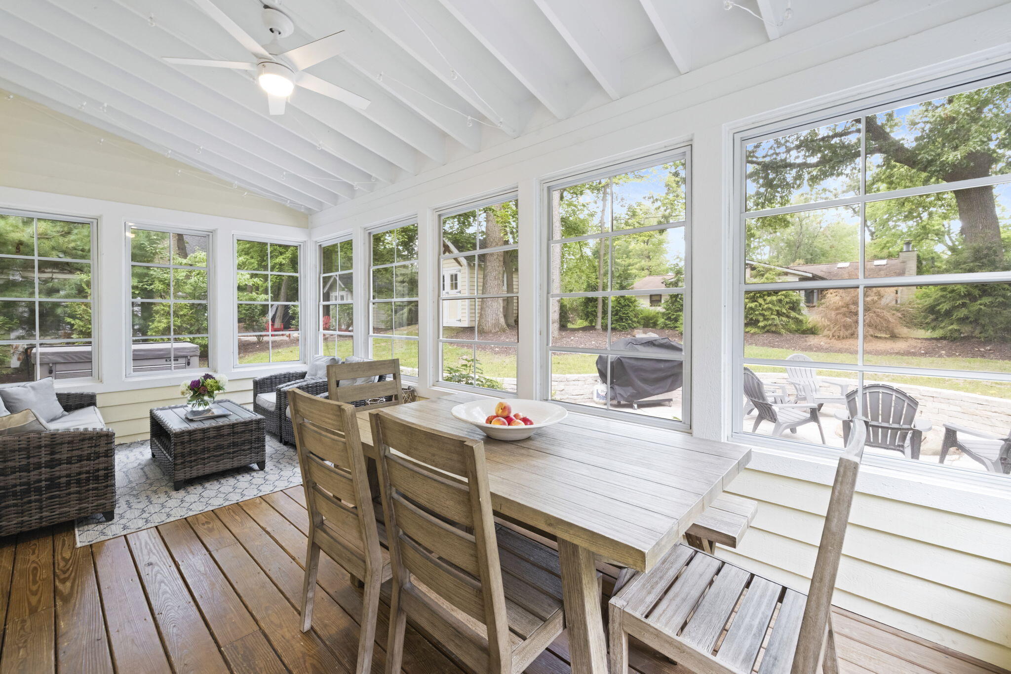 9912 Cottage Lane