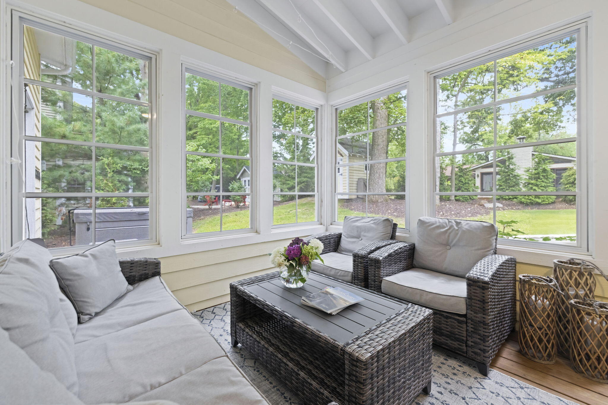 9912 Cottage Lane