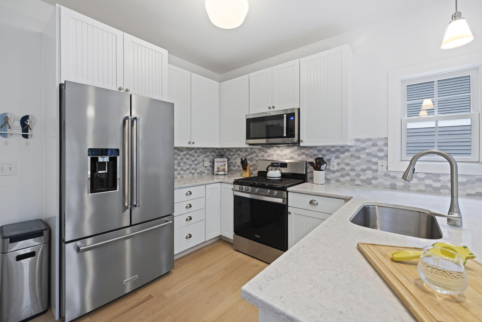 9912 Cottage Lane