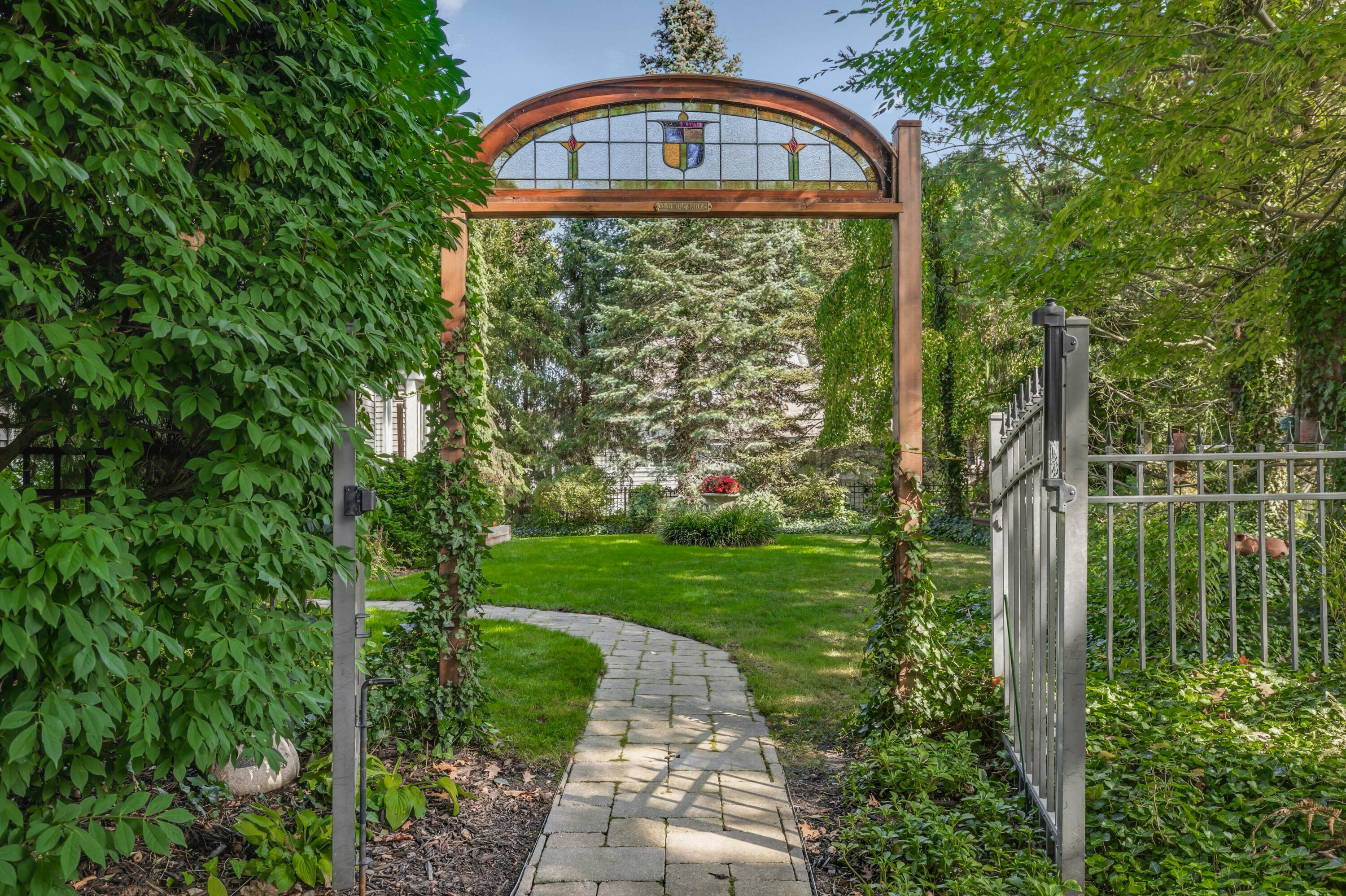 1395 Summerwood Drive