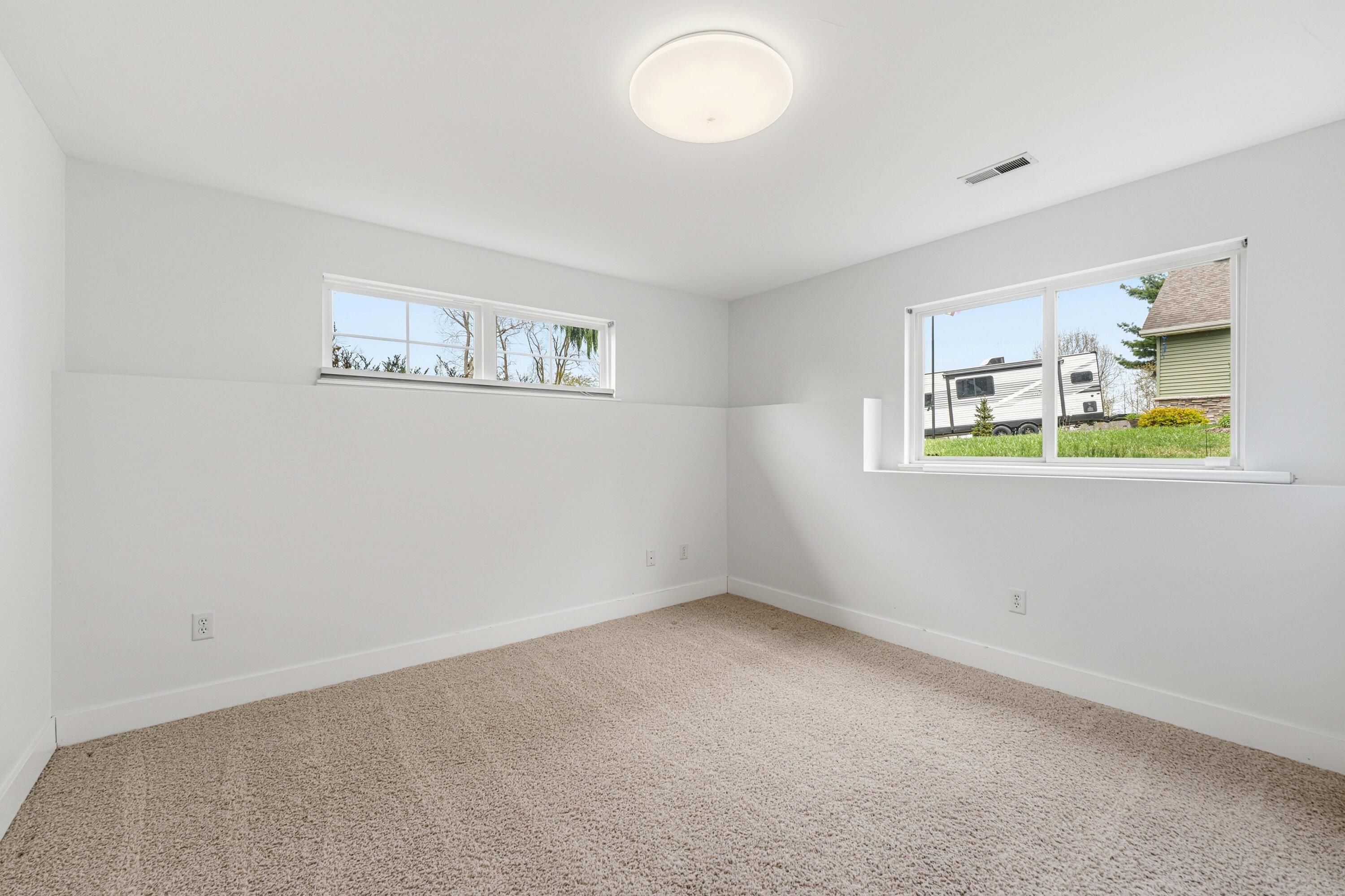 10101 Compton Drive 10