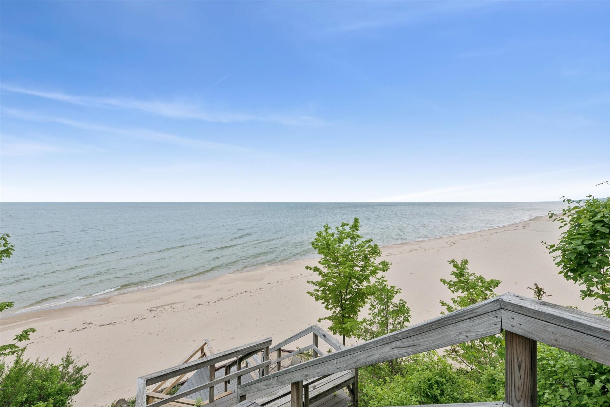 6056 Dune Path