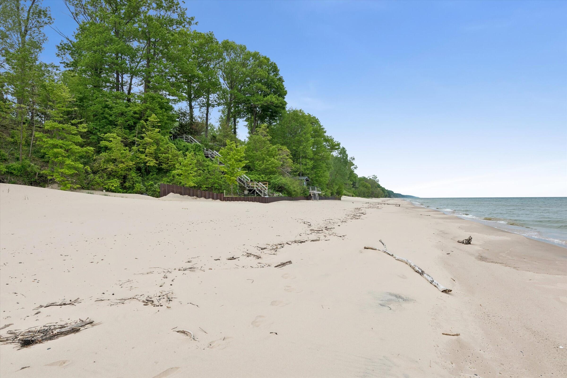 6056 Dune Path