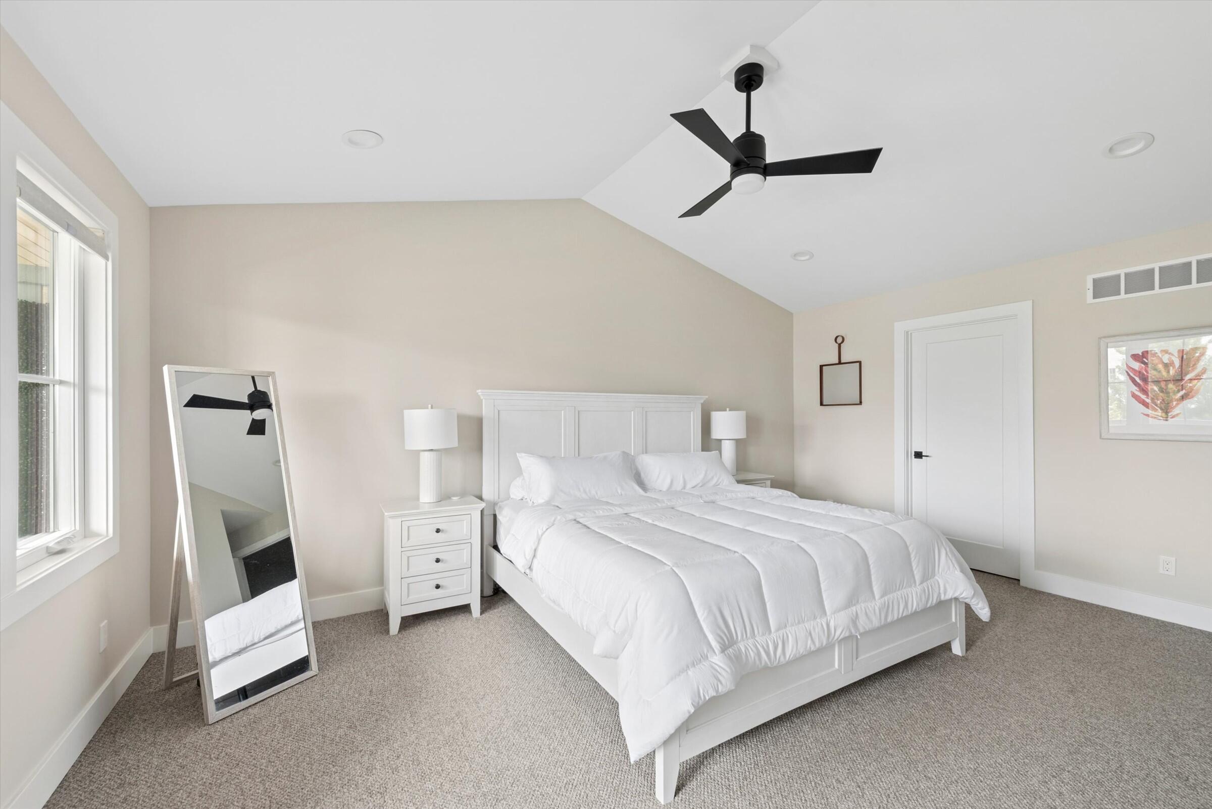 929 Harbor Drive E, St. Joseph