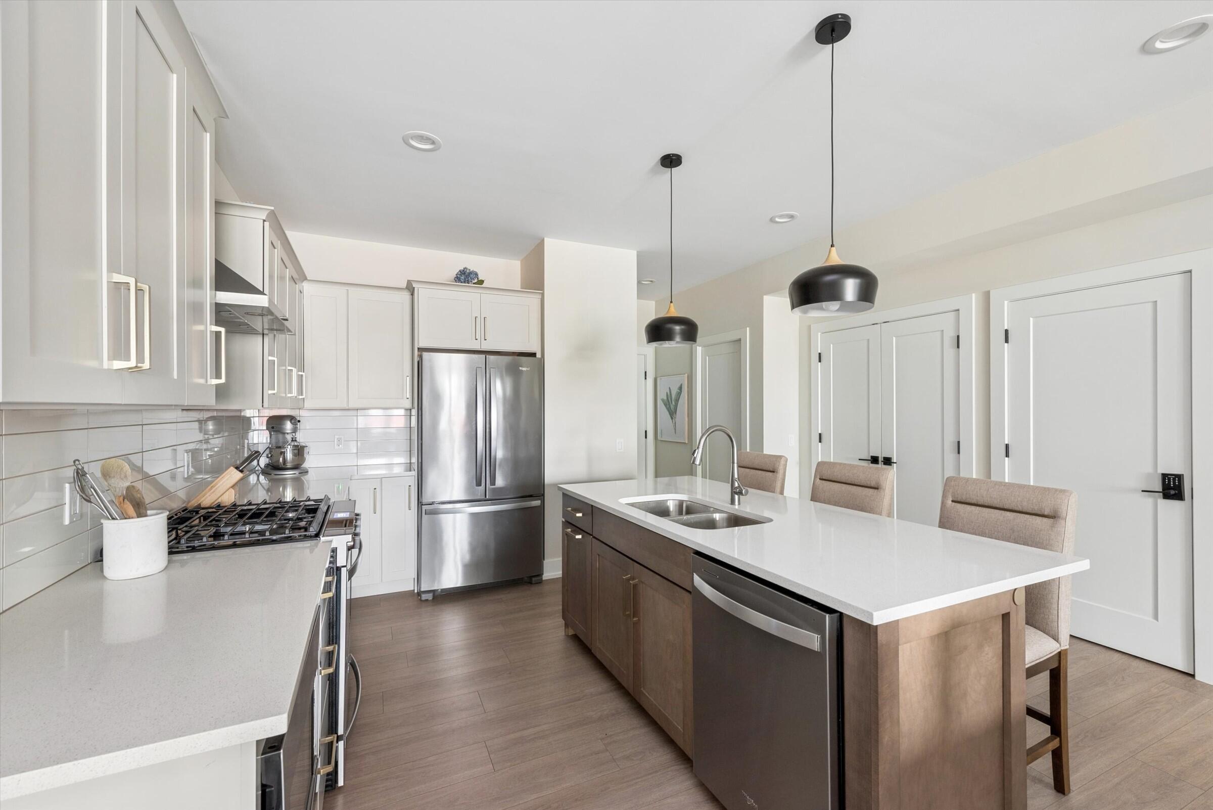 929 Harbor Drive E, St. Joseph