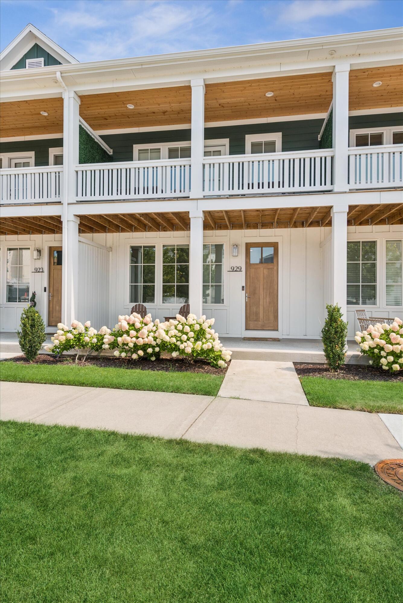 929 Harbor Drive E, St. Joseph