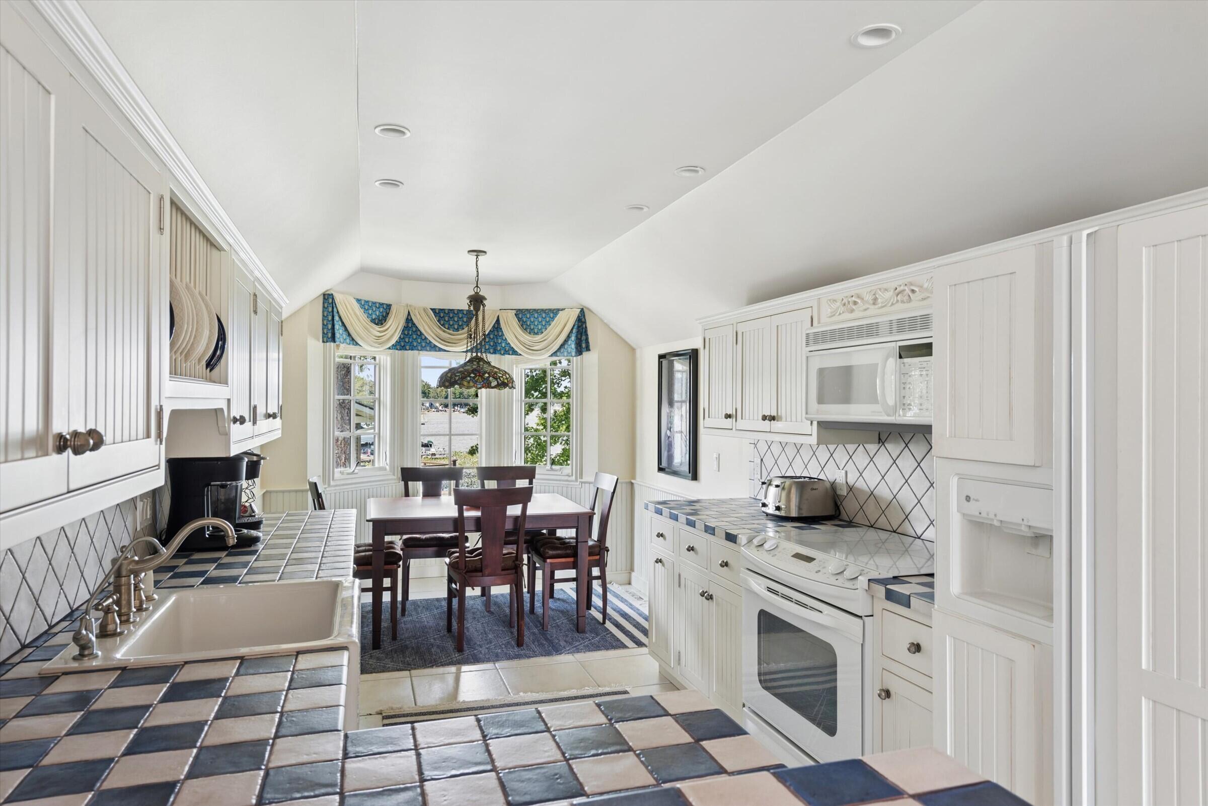 555 Maple Knoll Road