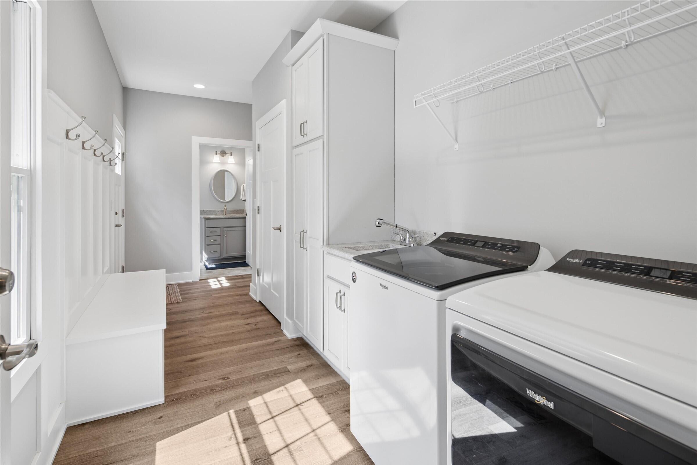 556 N Shore Drive 14