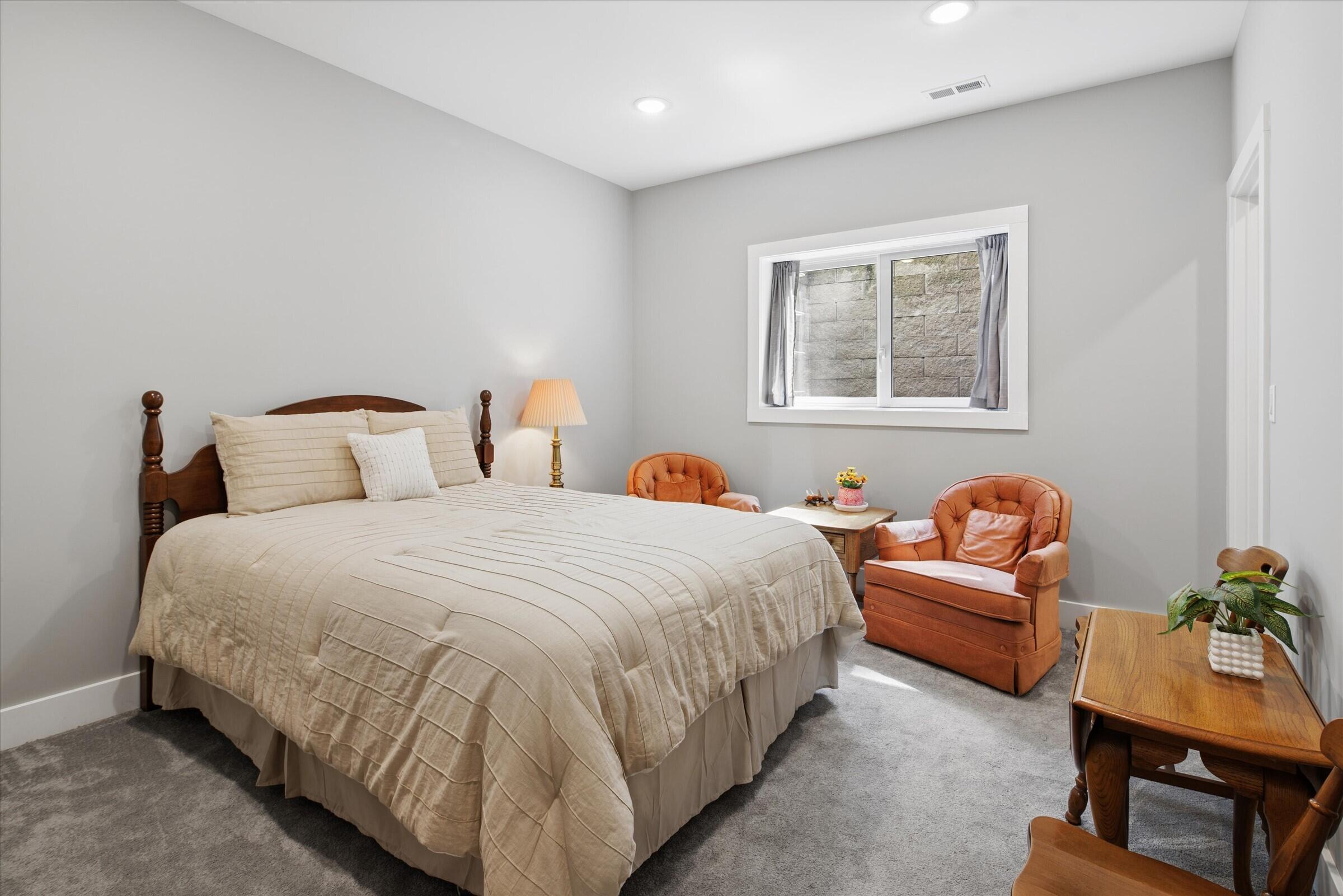 556 N Shore Drive 14