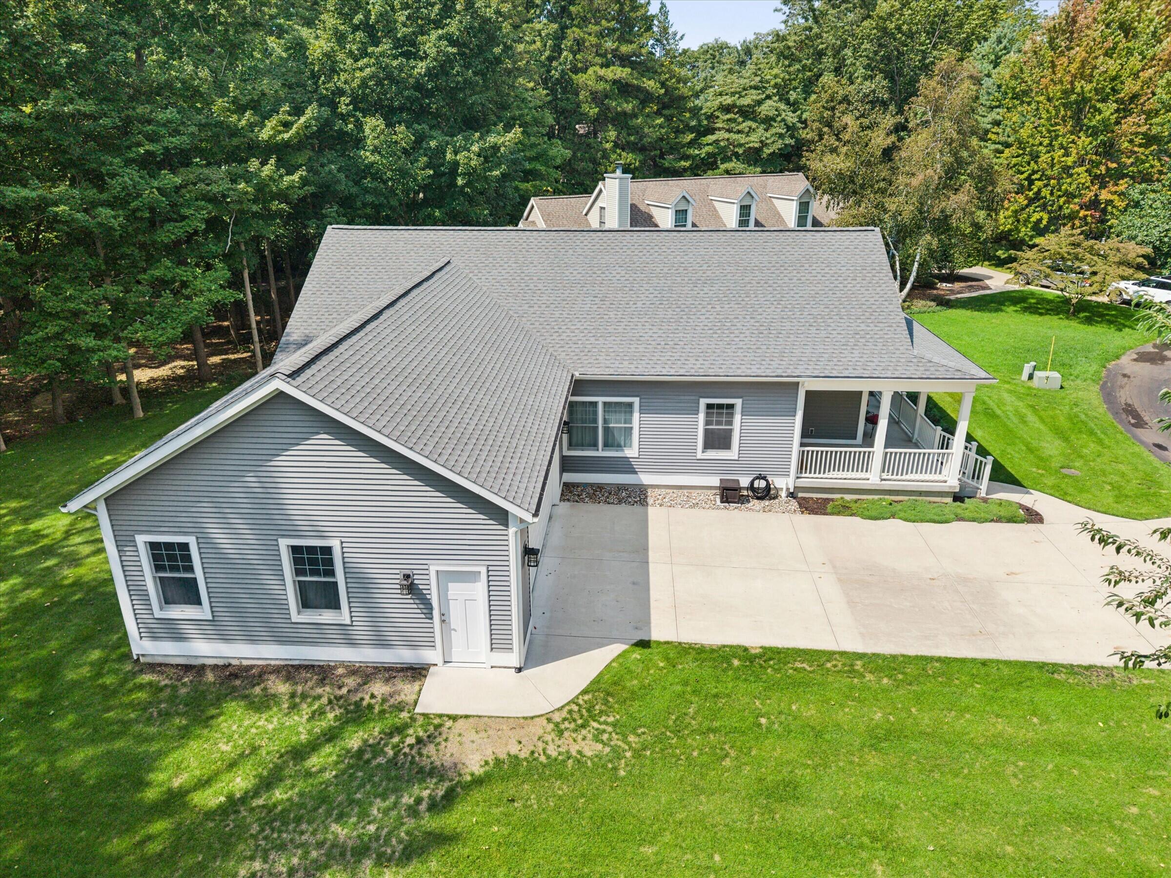 556 N Shore Drive 14