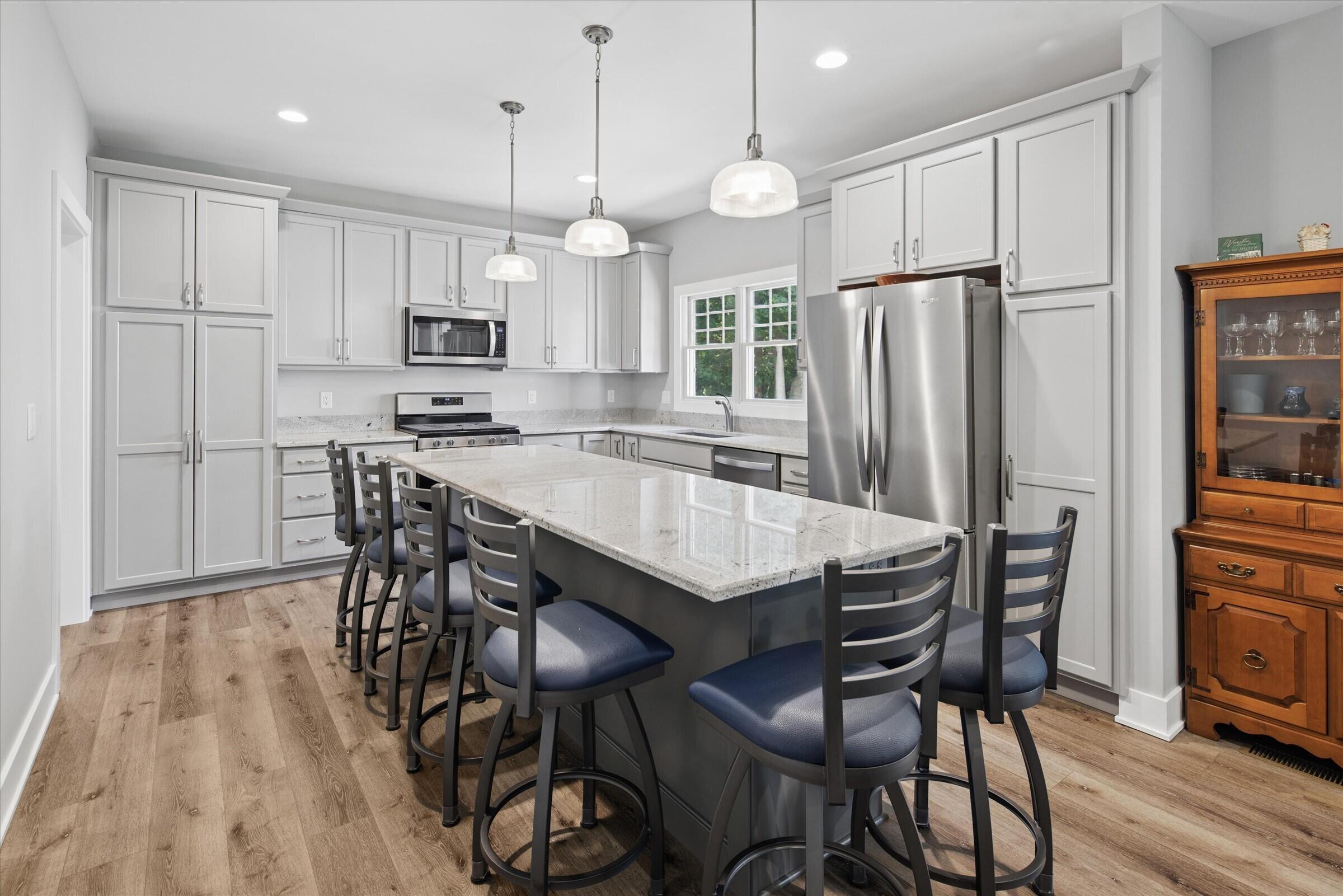 556 N Shore Drive 14