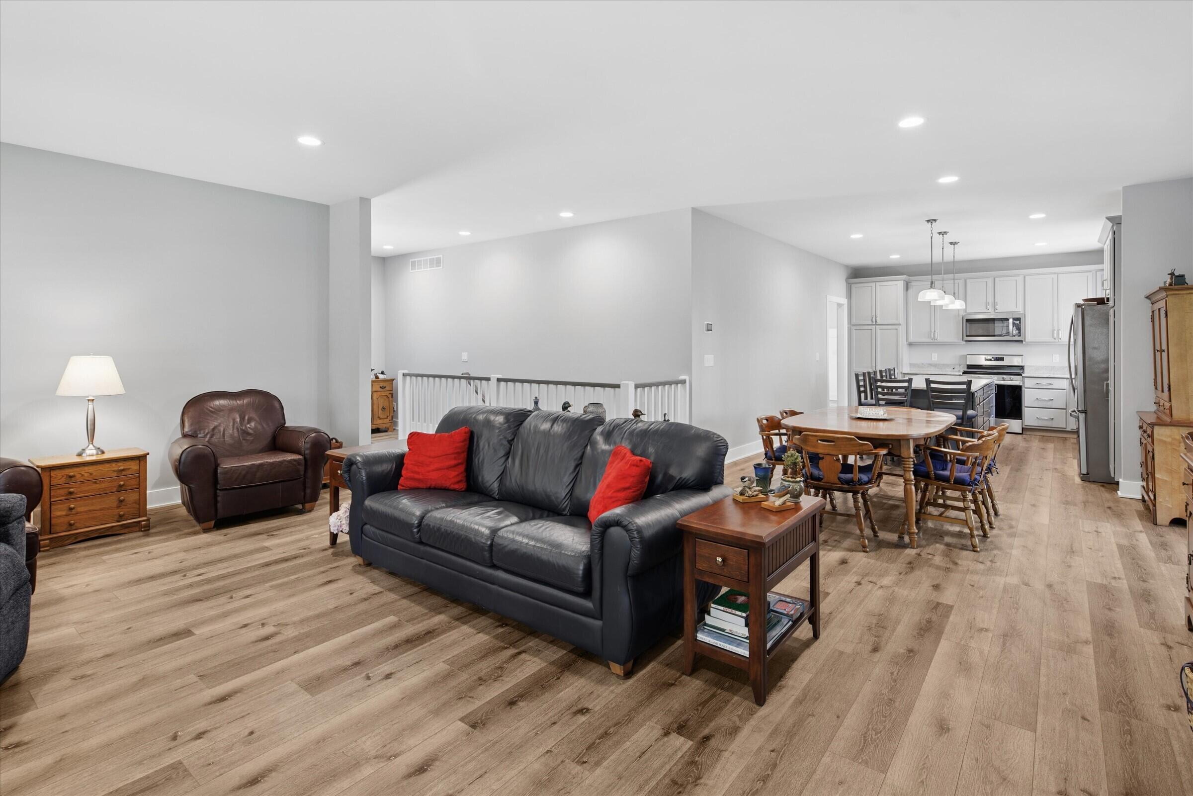 556 N Shore Drive 14