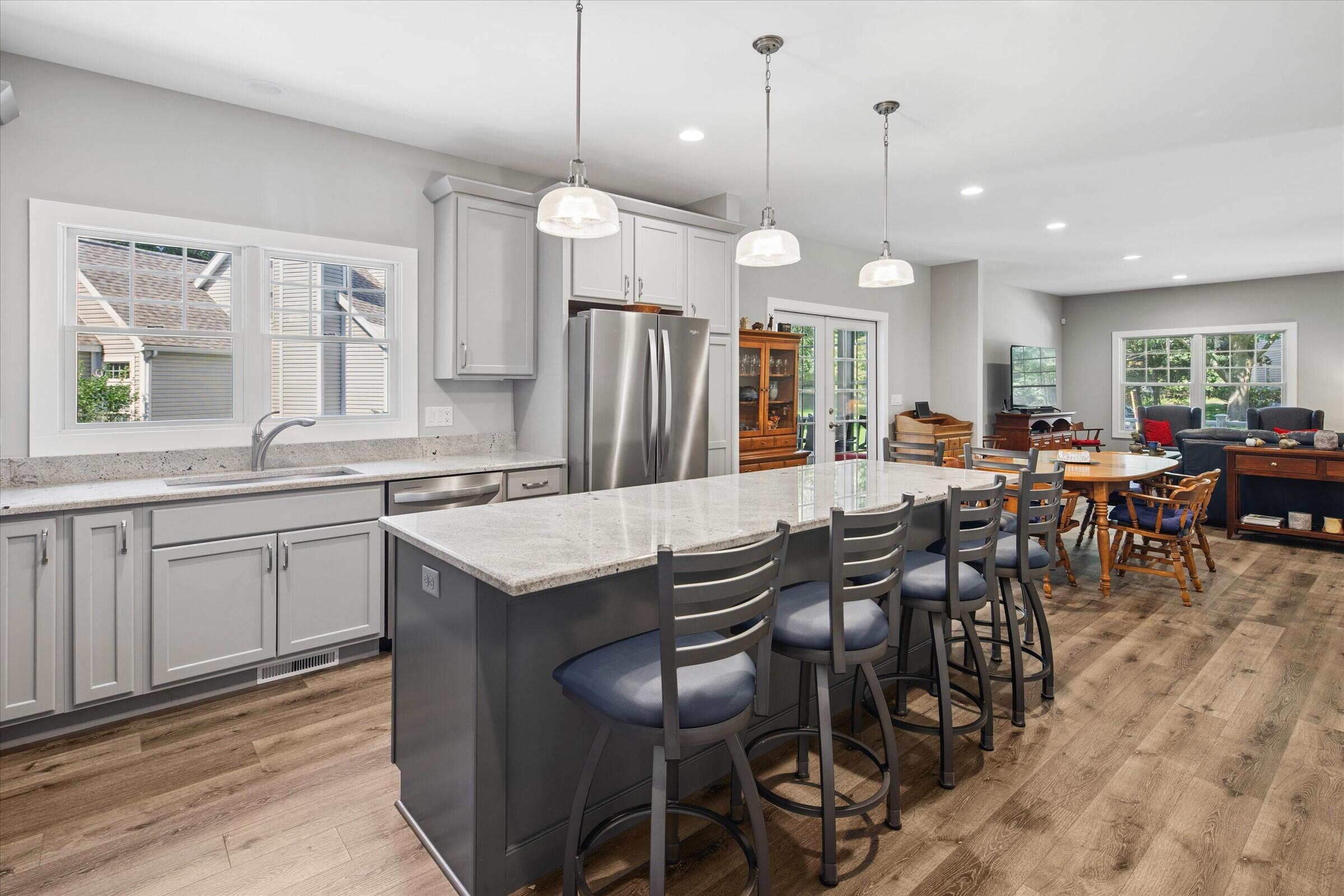 556 N Shore Drive 14