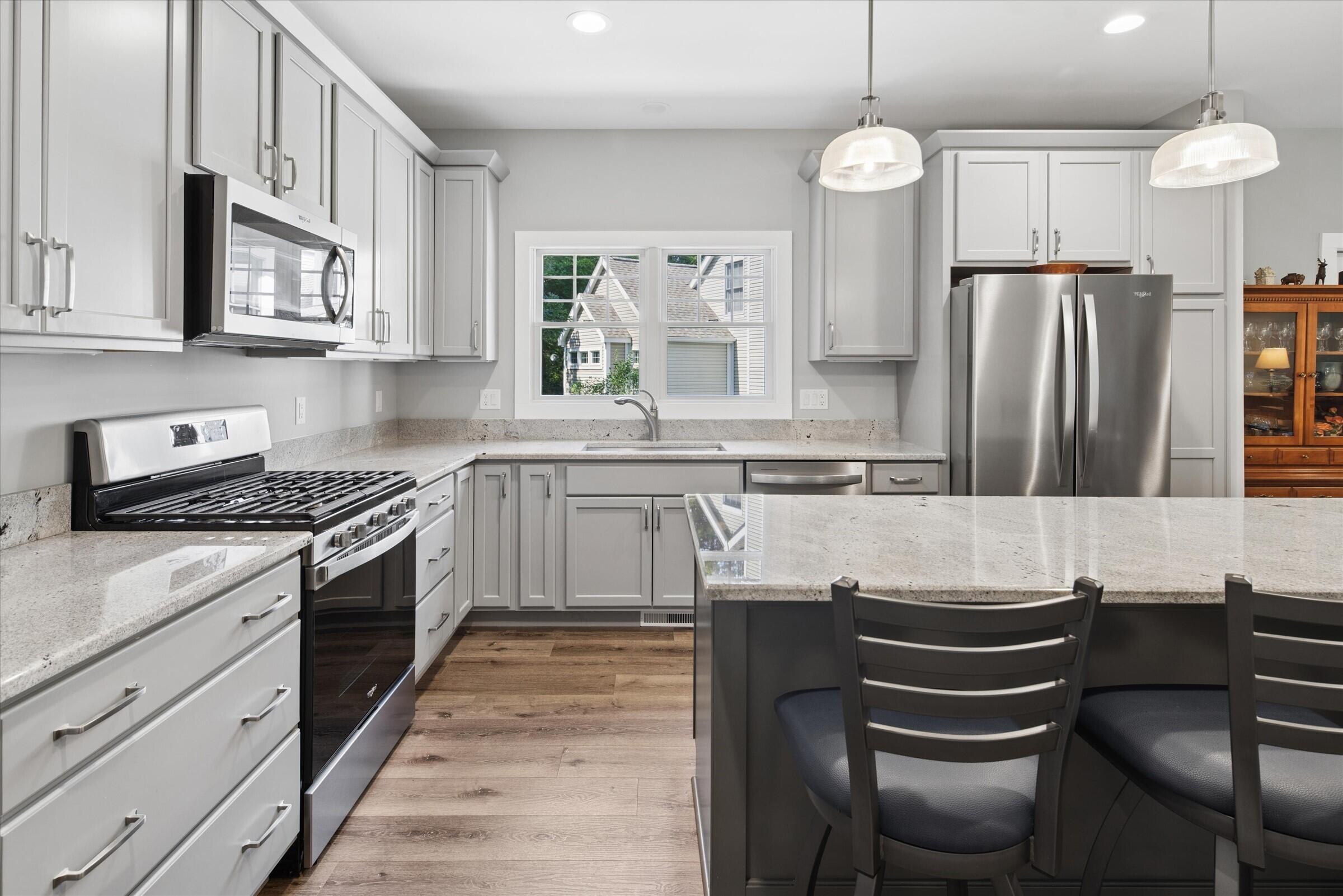 556 N Shore Drive 14