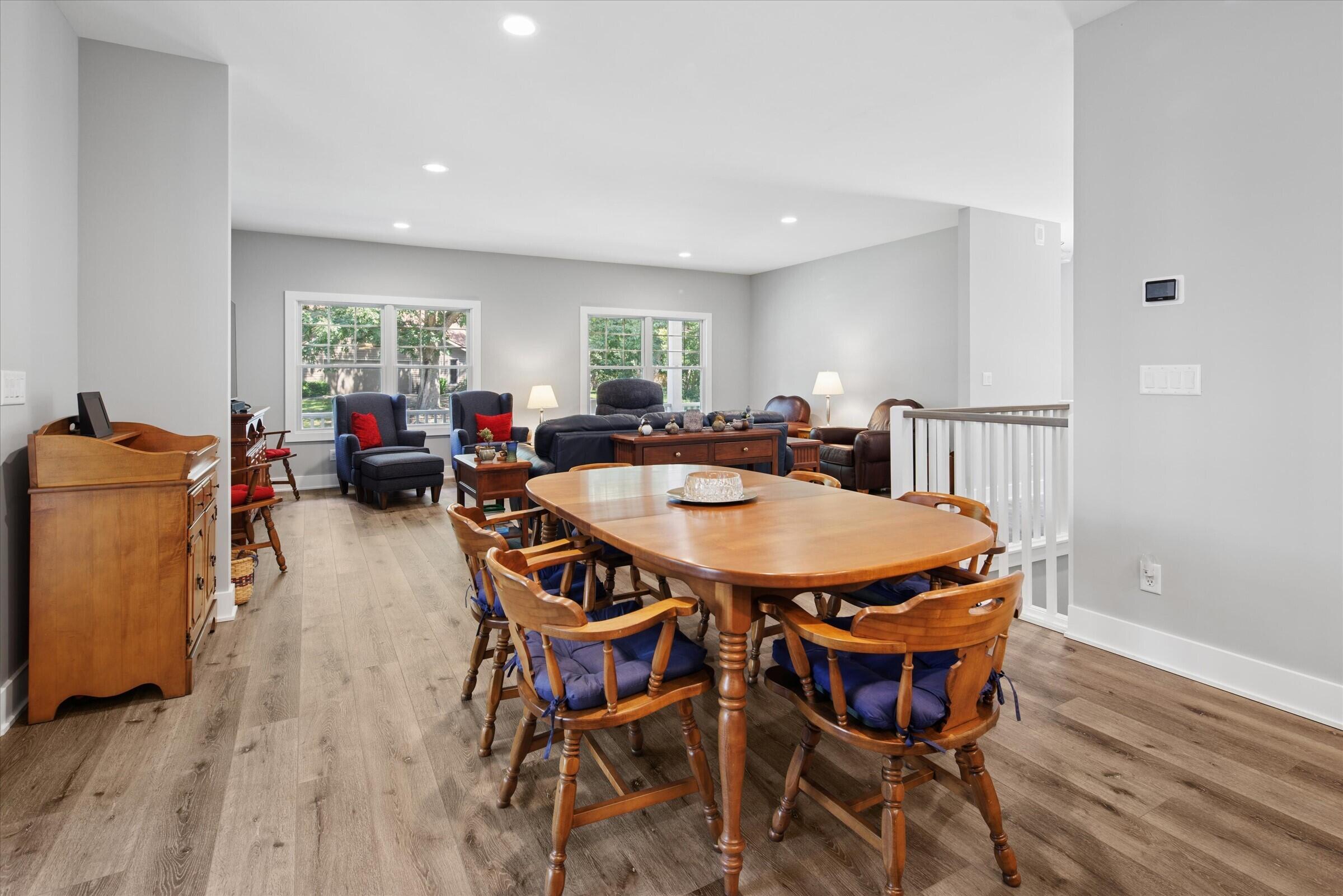 556 N Shore Drive 14