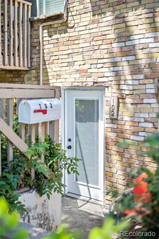 2190 S Holly Street Unit: 102