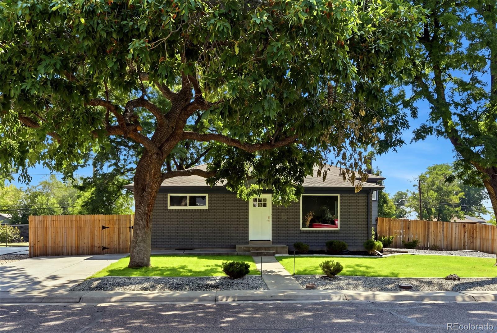 11272 High Street