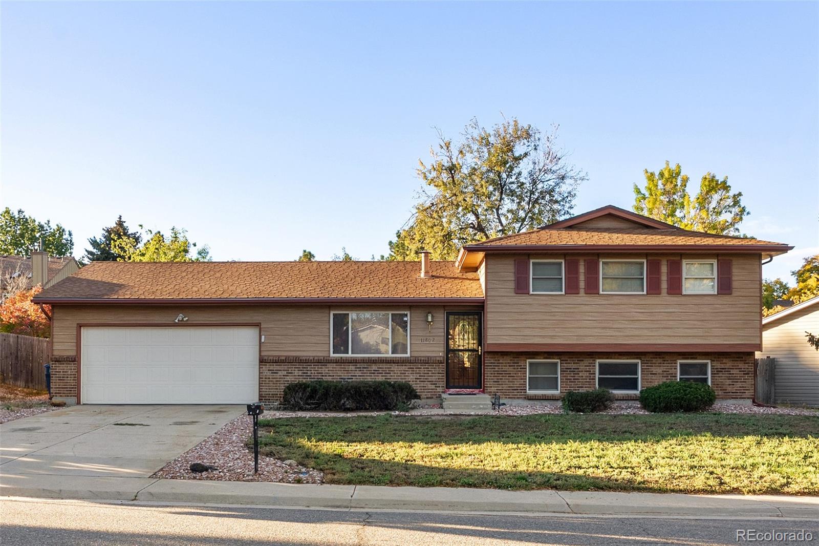 11802 E Kentucky Avenue