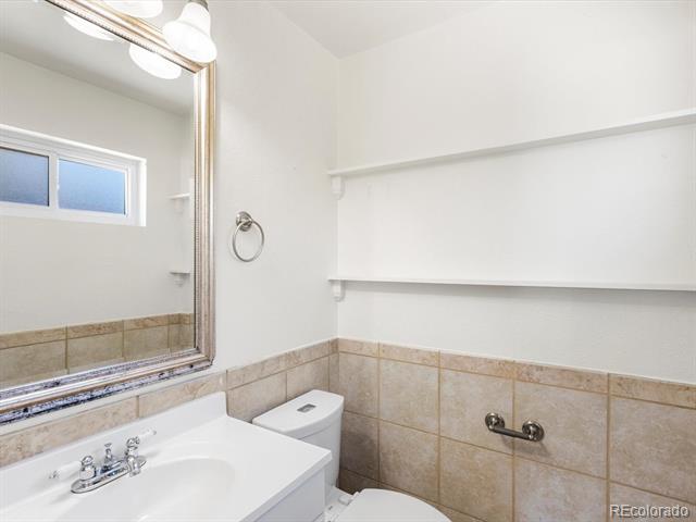 1290 Ash Court
