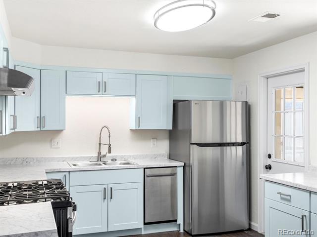 1290 Ash Court