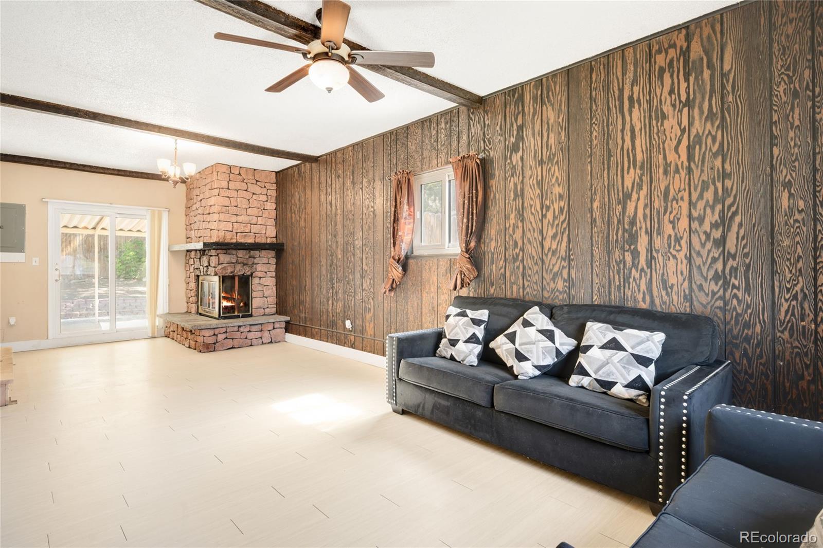 4661 Dixon Drive
