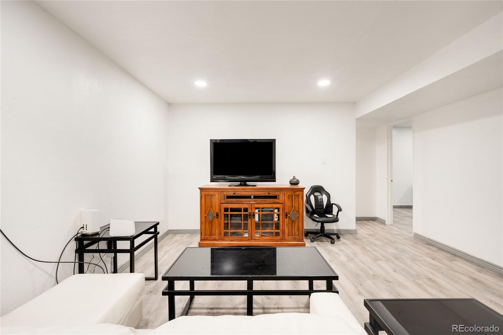 4661 Dixon Drive