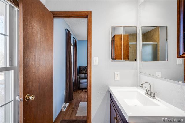 3450 E 128th Place