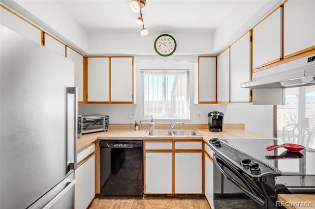 3450 E 128th Place