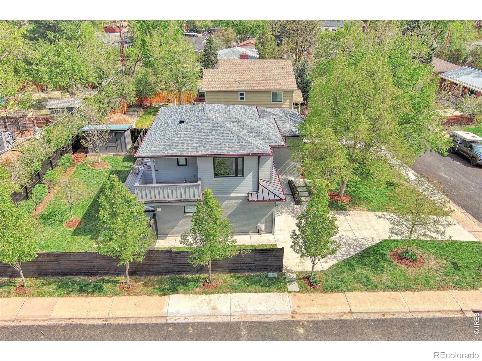 375 Bates Avenue