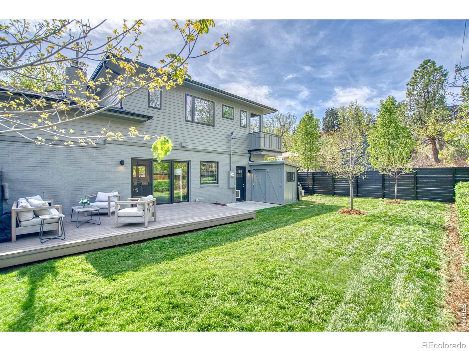 375 Bates Avenue