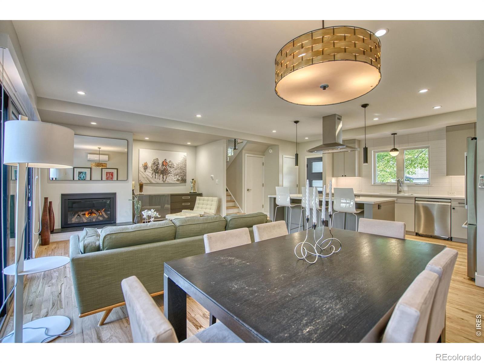 375 Bates Avenue