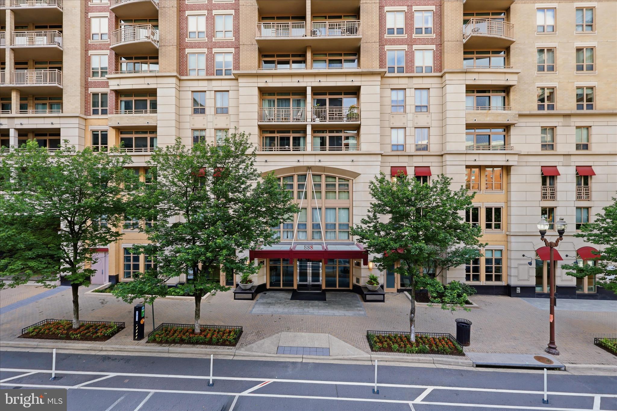 888 QUINCY STREET 510