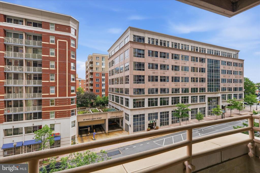 888 QUINCY STREET 510