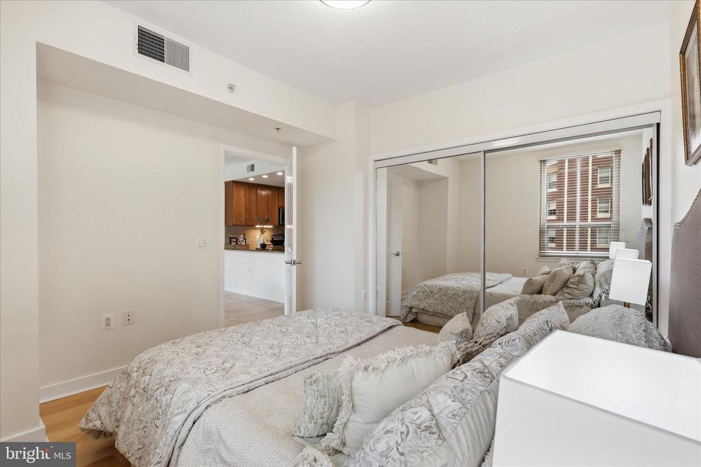 888 QUINCY STREET 510