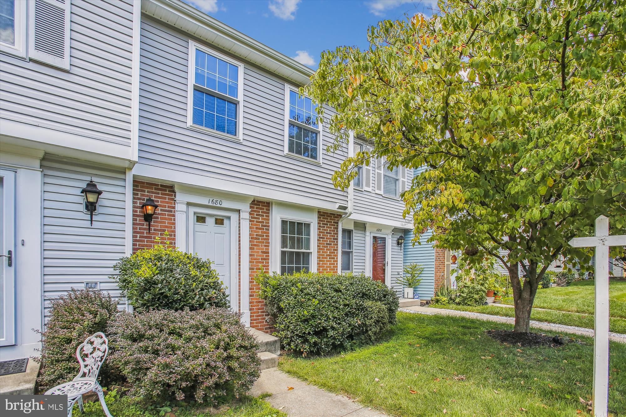 1680 HARVEST GREEN COURT