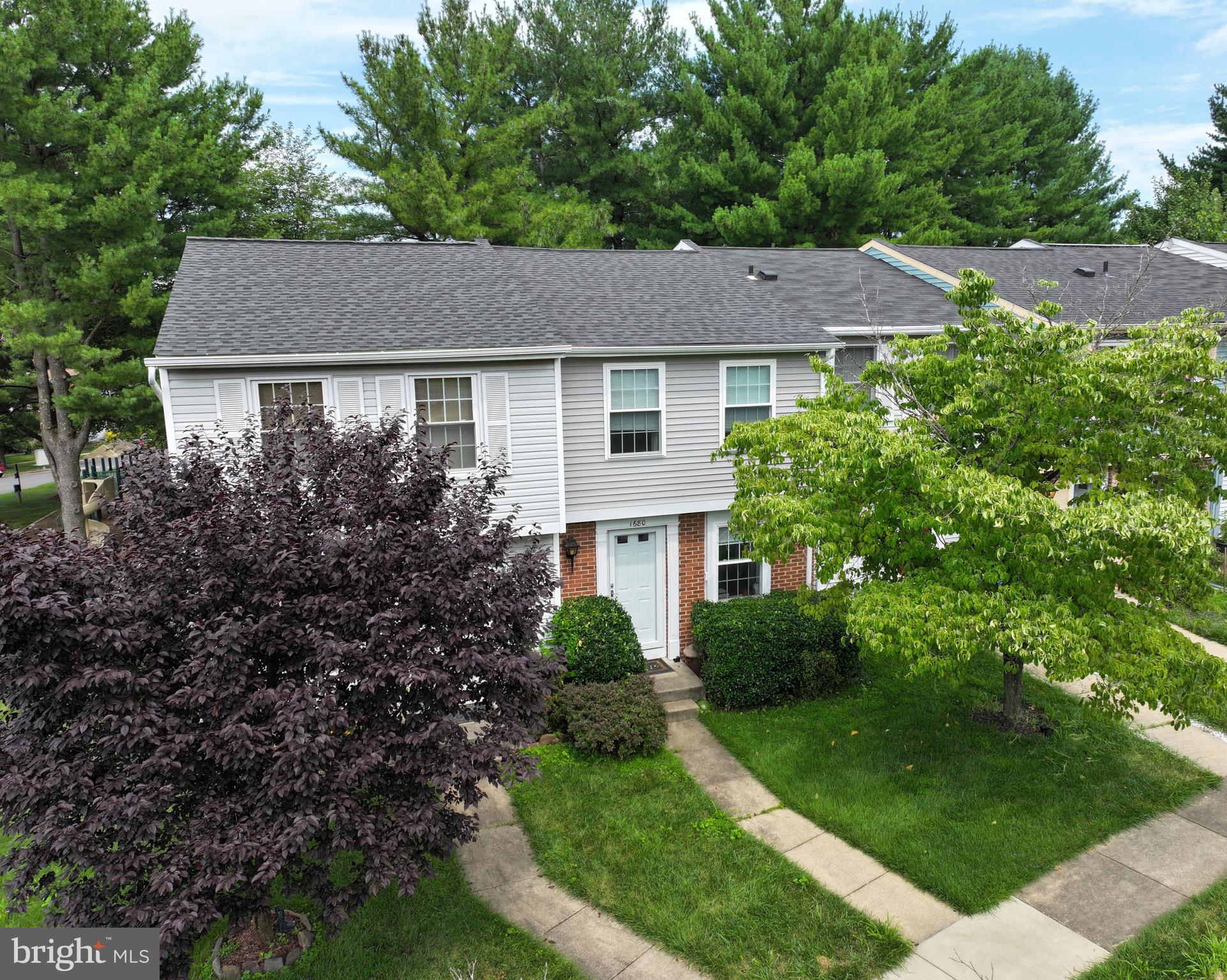 1680 HARVEST GREEN COURT