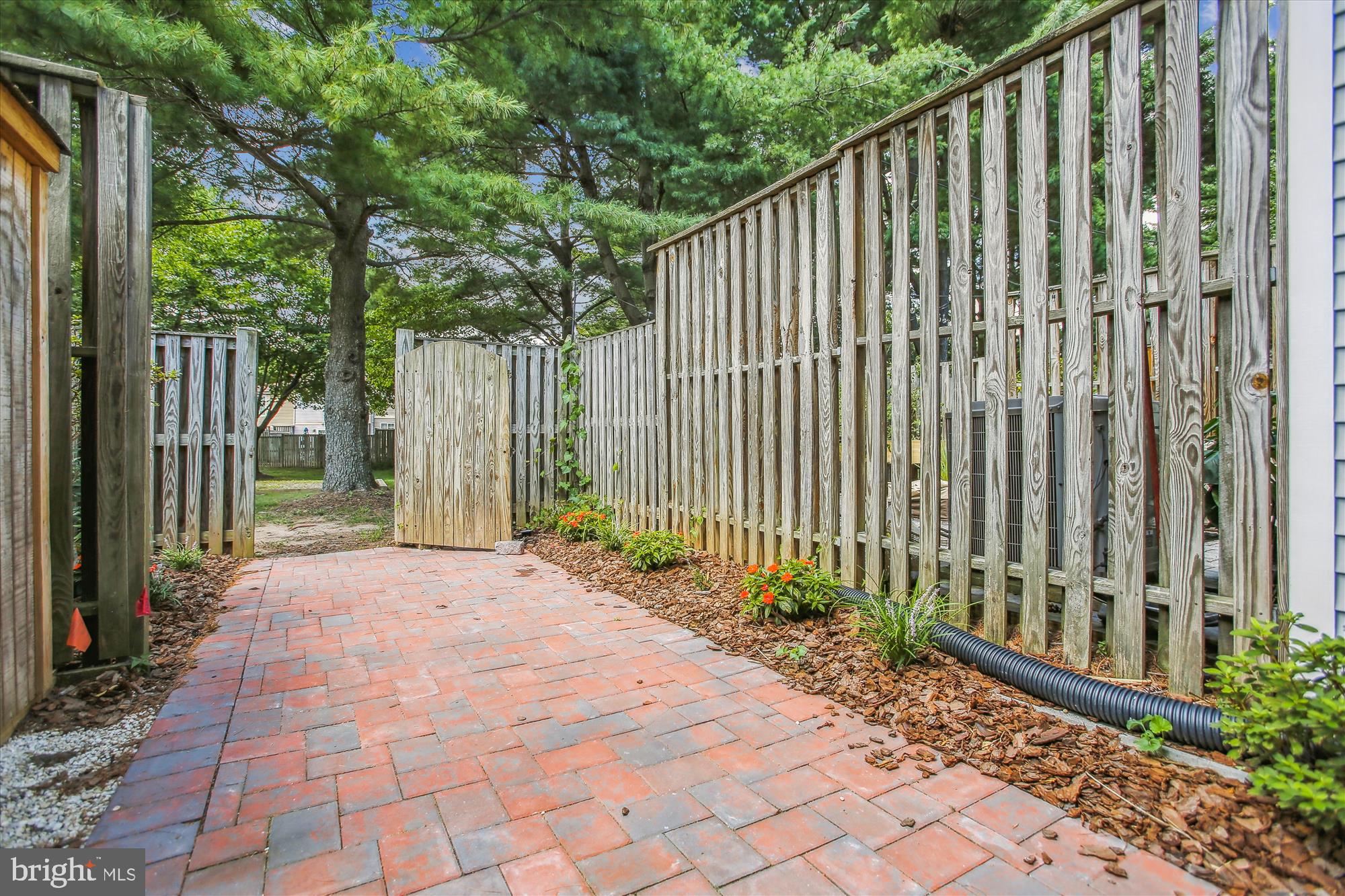 1680 HARVEST GREEN COURT