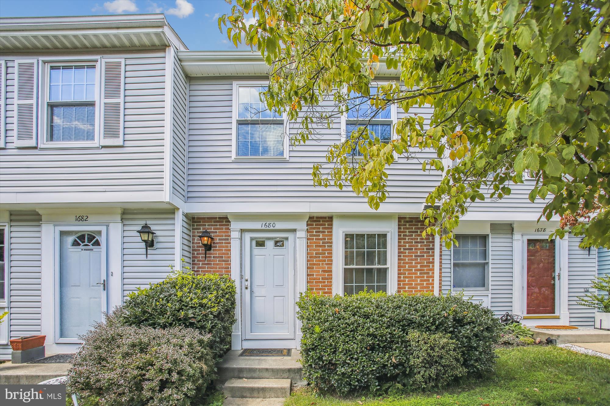 1680 HARVEST GREEN COURT