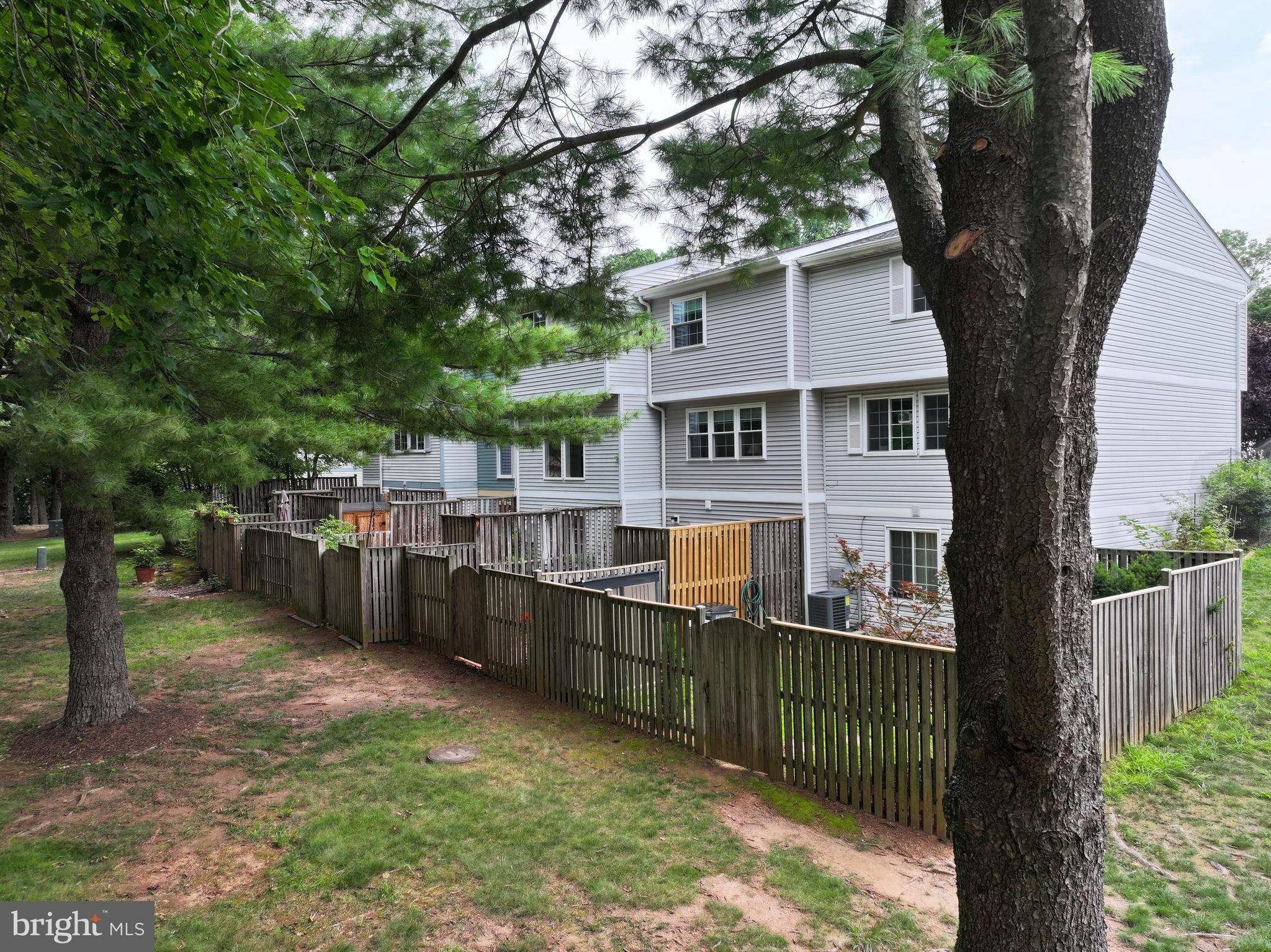 1680 HARVEST GREEN COURT