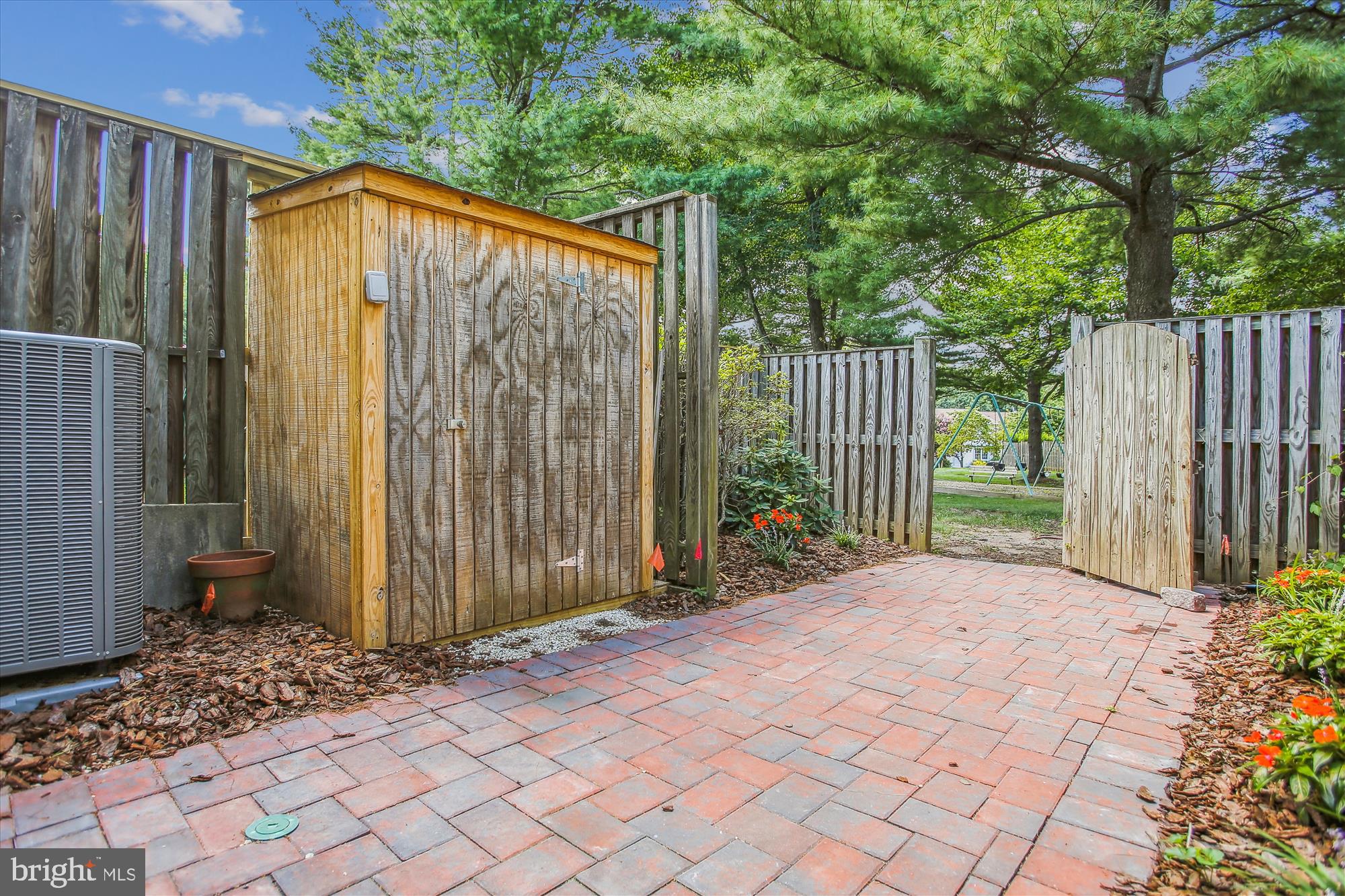 1680 HARVEST GREEN COURT