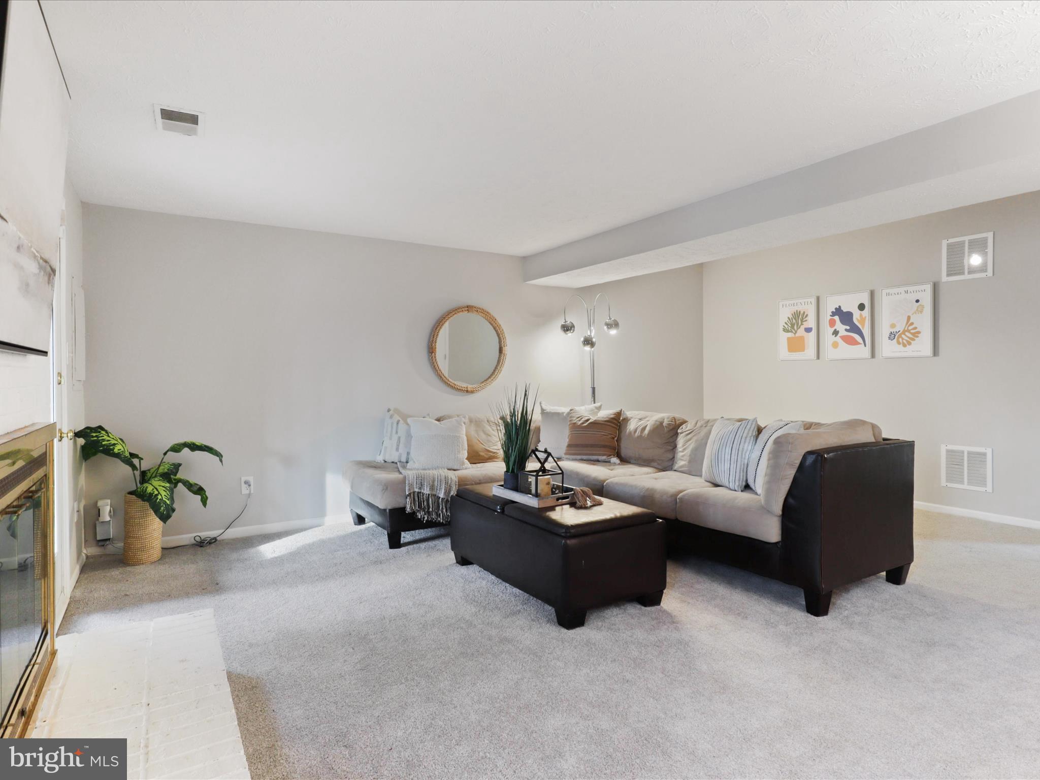 1561 Autumn Ridge Circle