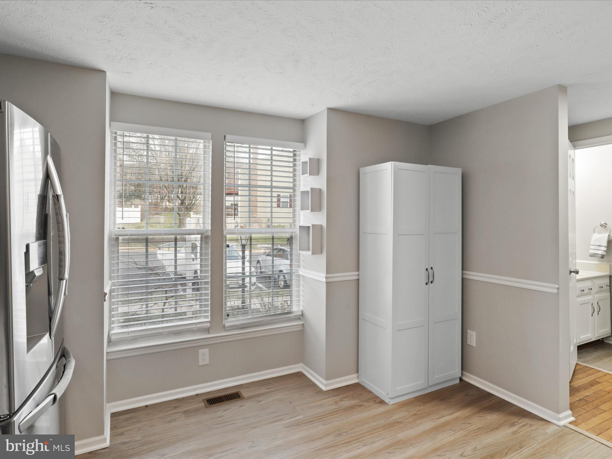 1561 Autumn Ridge Circle