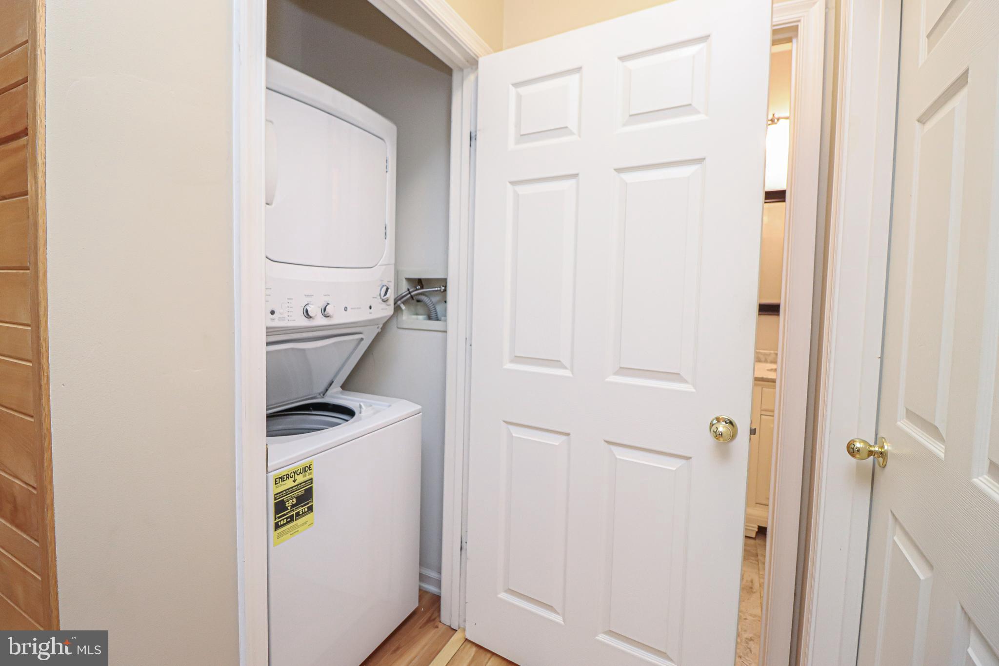 1708 LAKE SHORE CREST DR #13